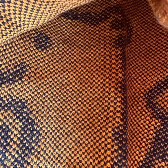 Shengu Polar Bear Crewneck Sweater Orange Back White Kawaii Oversized Knit Funky - Picture 11 of 13